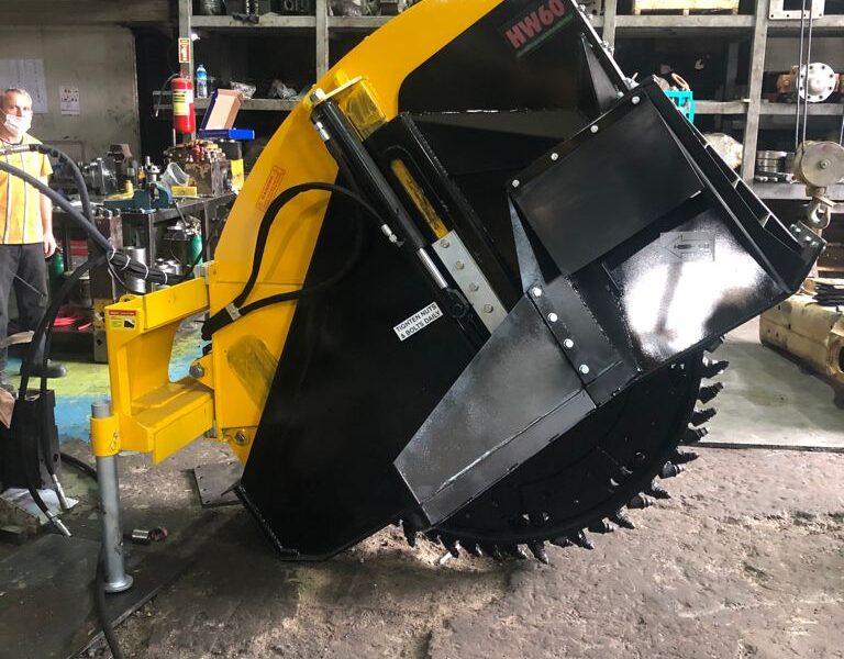 Trencher cu disc pentru săpat șanțuri în construcții