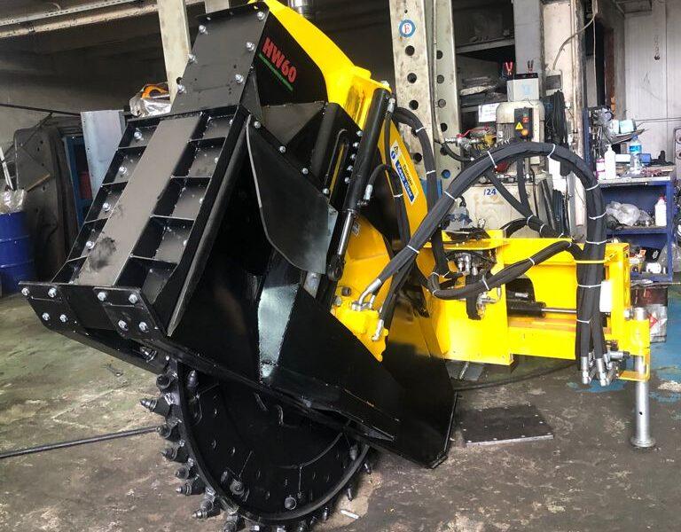Trencher cu disc pentru săpat șanțuri în construcții