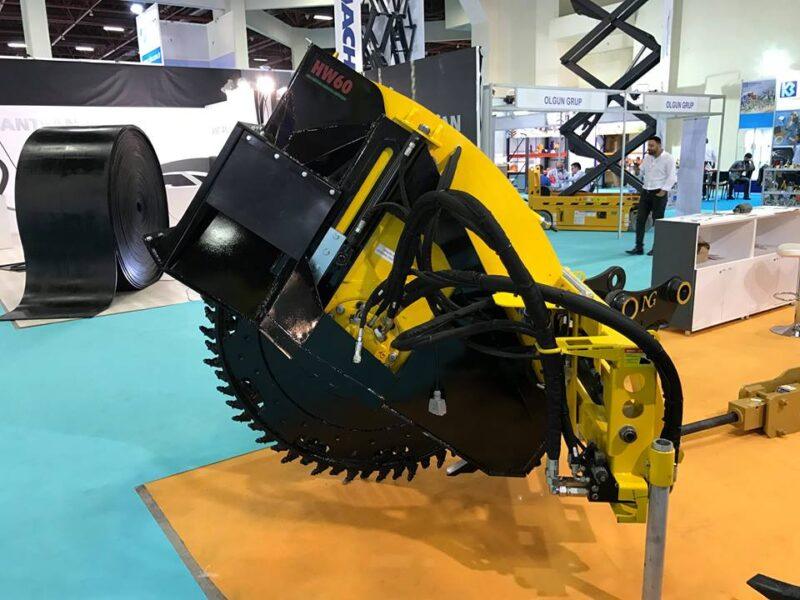 Trencher cu disc pentru săpat șanțuri în construcții